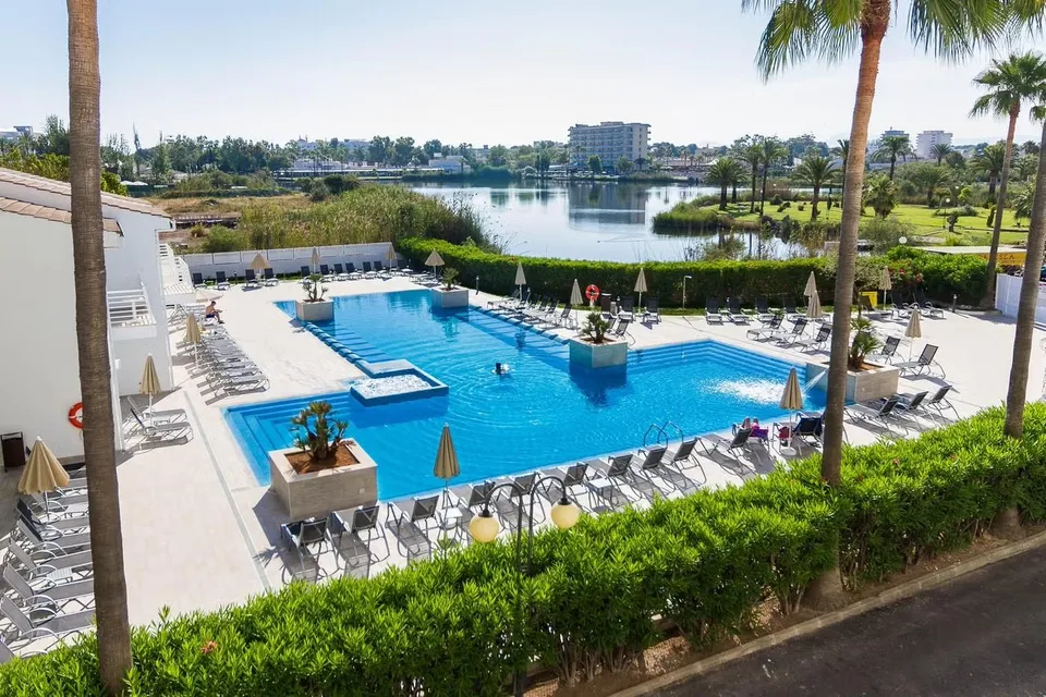 Eix Lagotel Holiday Resort – 7 Nights in Majorca