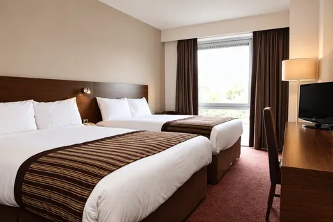 Garage Republic Festival Derby – Hotel & Ticket Package, photo 2