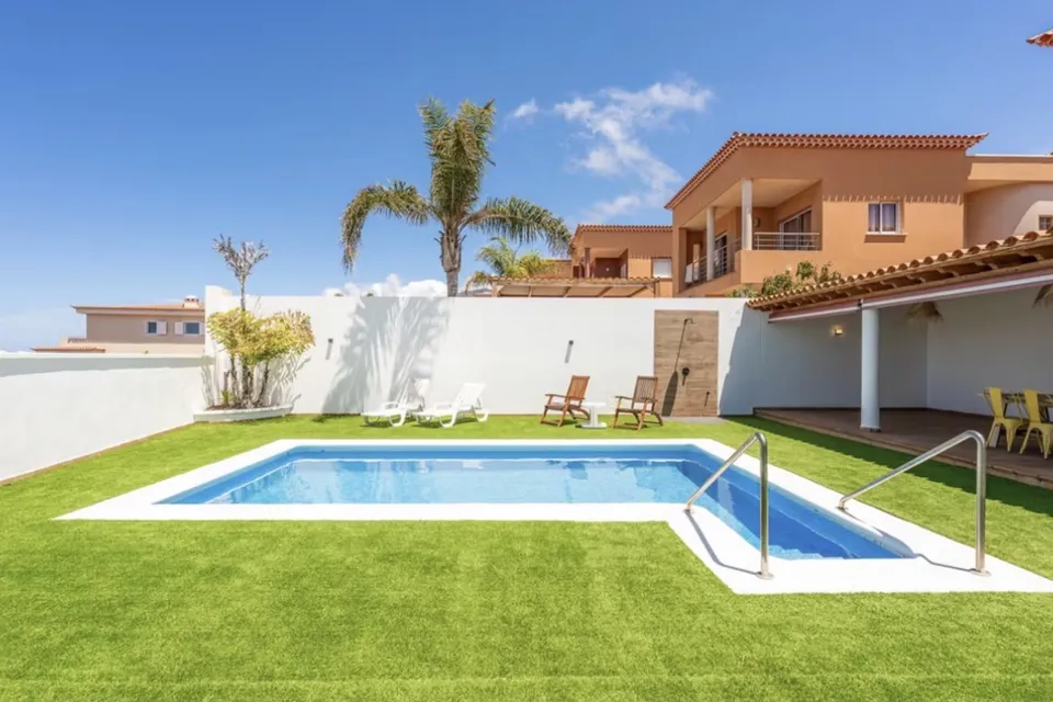 Tenerife Villa Casa Palapa - May package